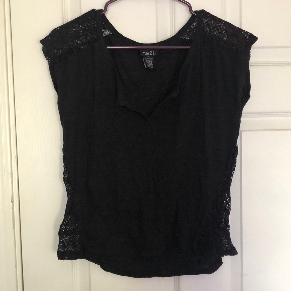 Black Rue21 Top